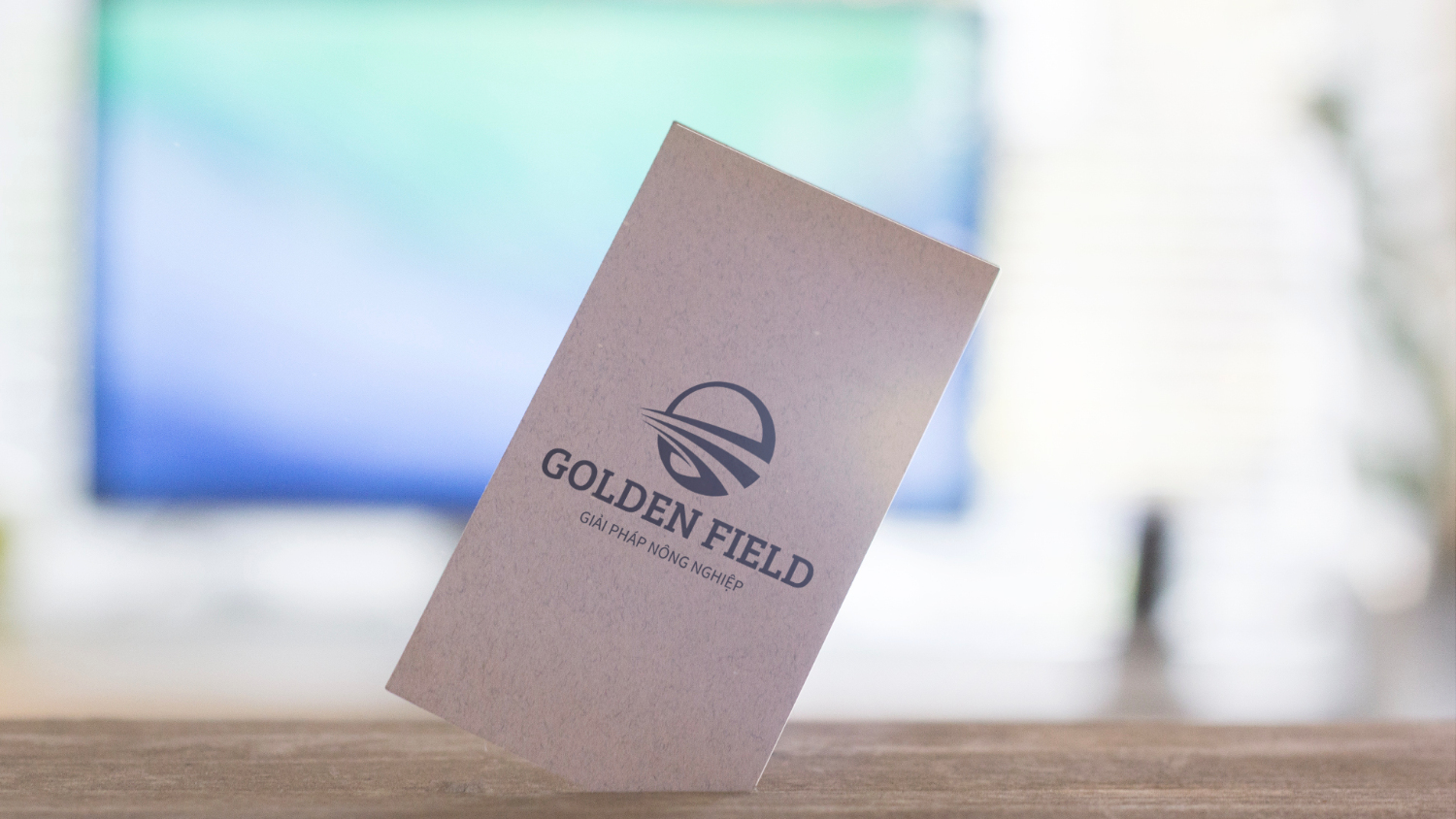 Thiet ke Logo Golden Field1